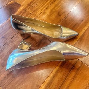 Nicholas Kirkwood Metallic Kitten Heels
